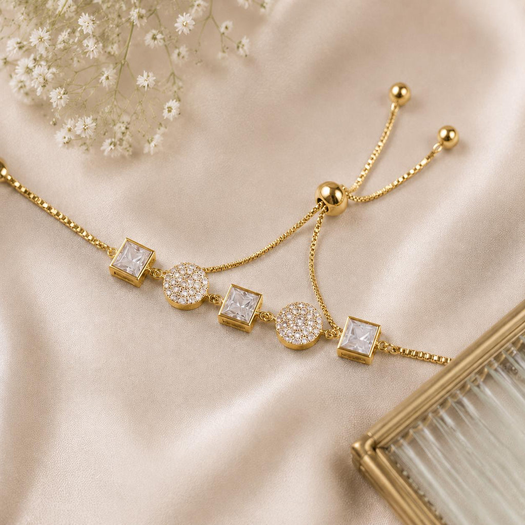 Pulseira  Aço Dourado Ajustável com Strass