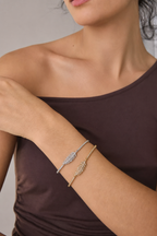 Pulseira Feminina Prateada Dourada Folha Com Strass Acessório Elegante Delicado e Sofisticado