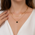 Colar Duplo Dourado Malha Fita e Pingente Coração Preto