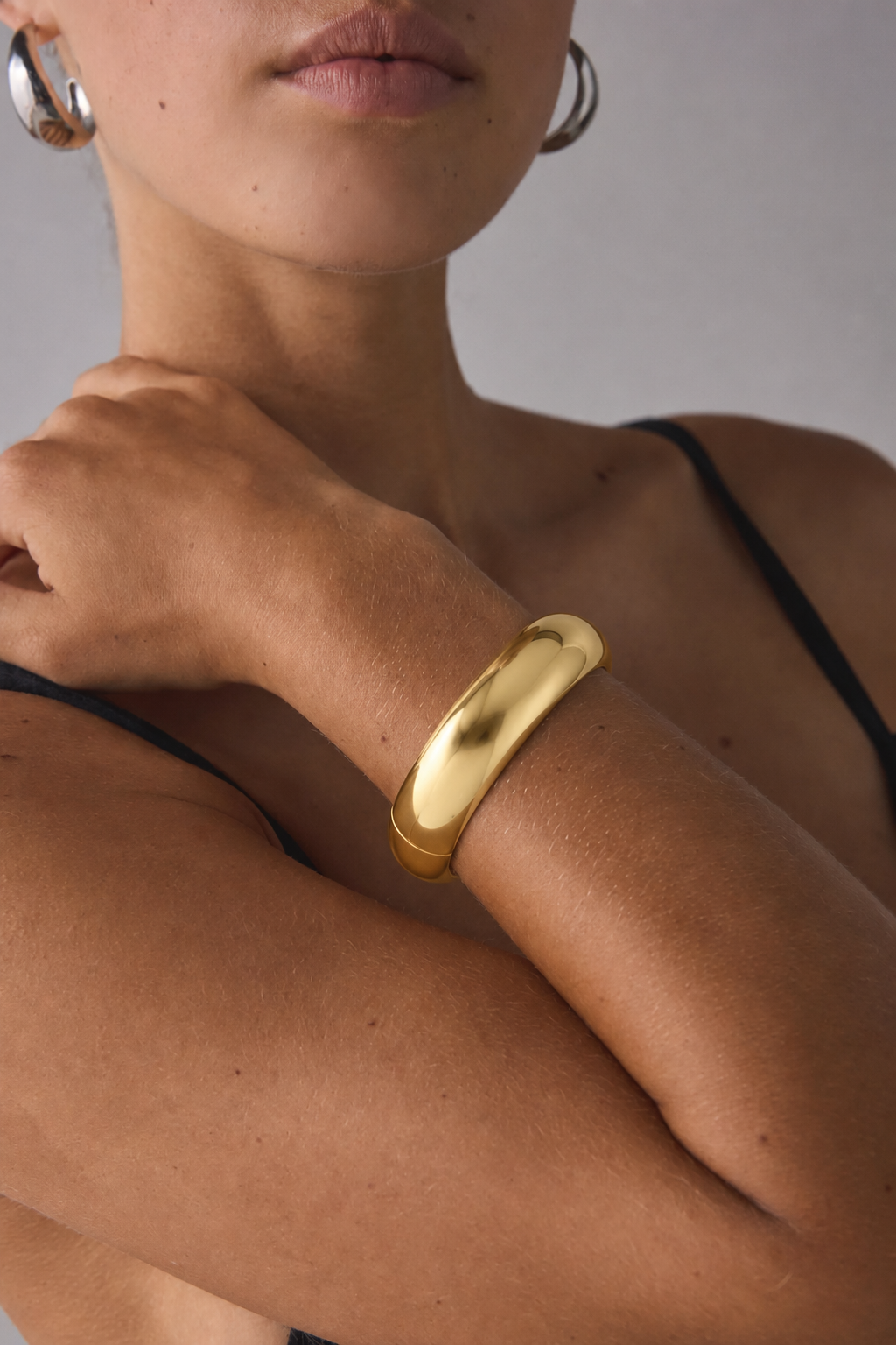 Bracelete Feminino Liso Articulado Minimalista Dourado Prata