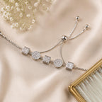 Pulseira  Aço Dourado Ajustável com Strass