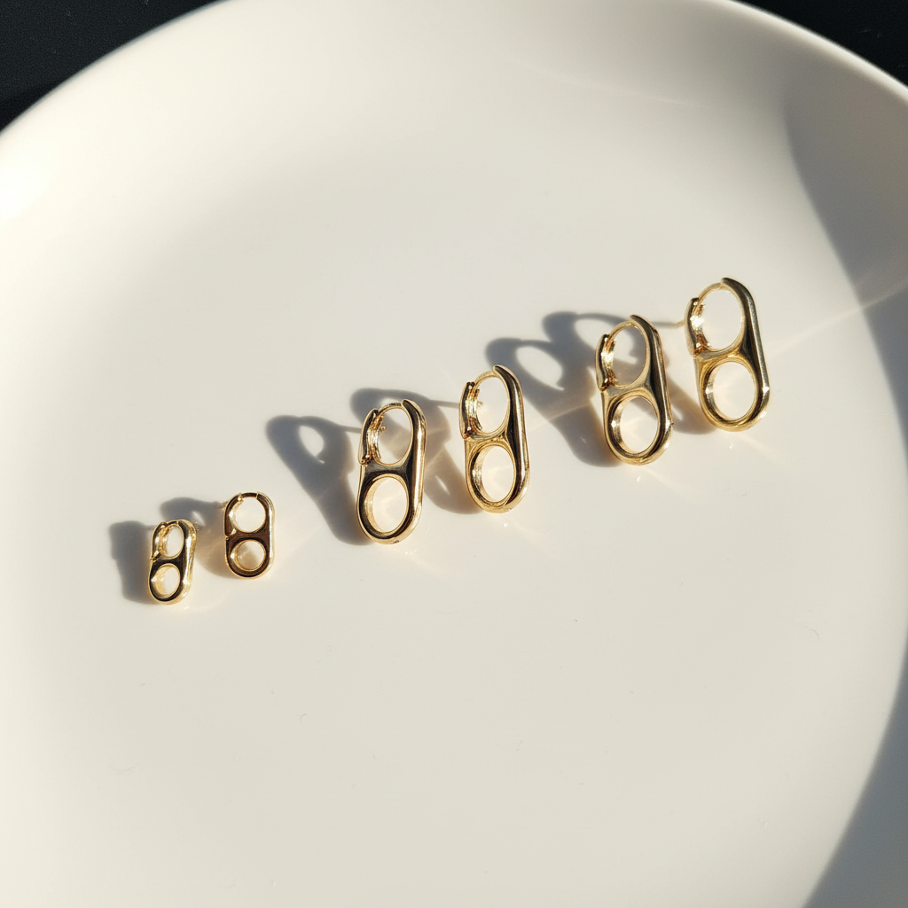 Kit 3 Brincos Dourado com Argola com Design de Elos