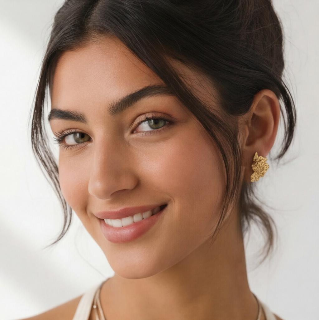 Brinco Dourado texturizado orgânico