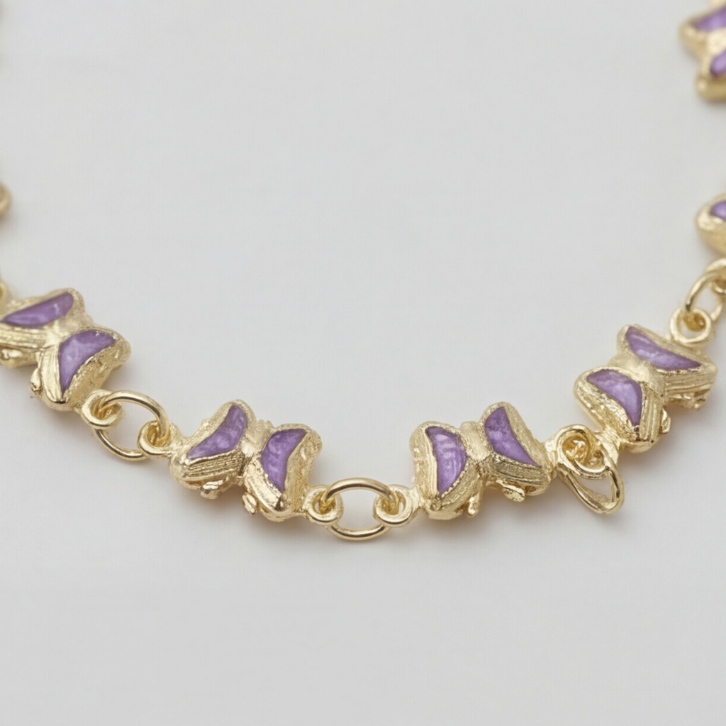 Pulseira Dourado com borboletas lilás