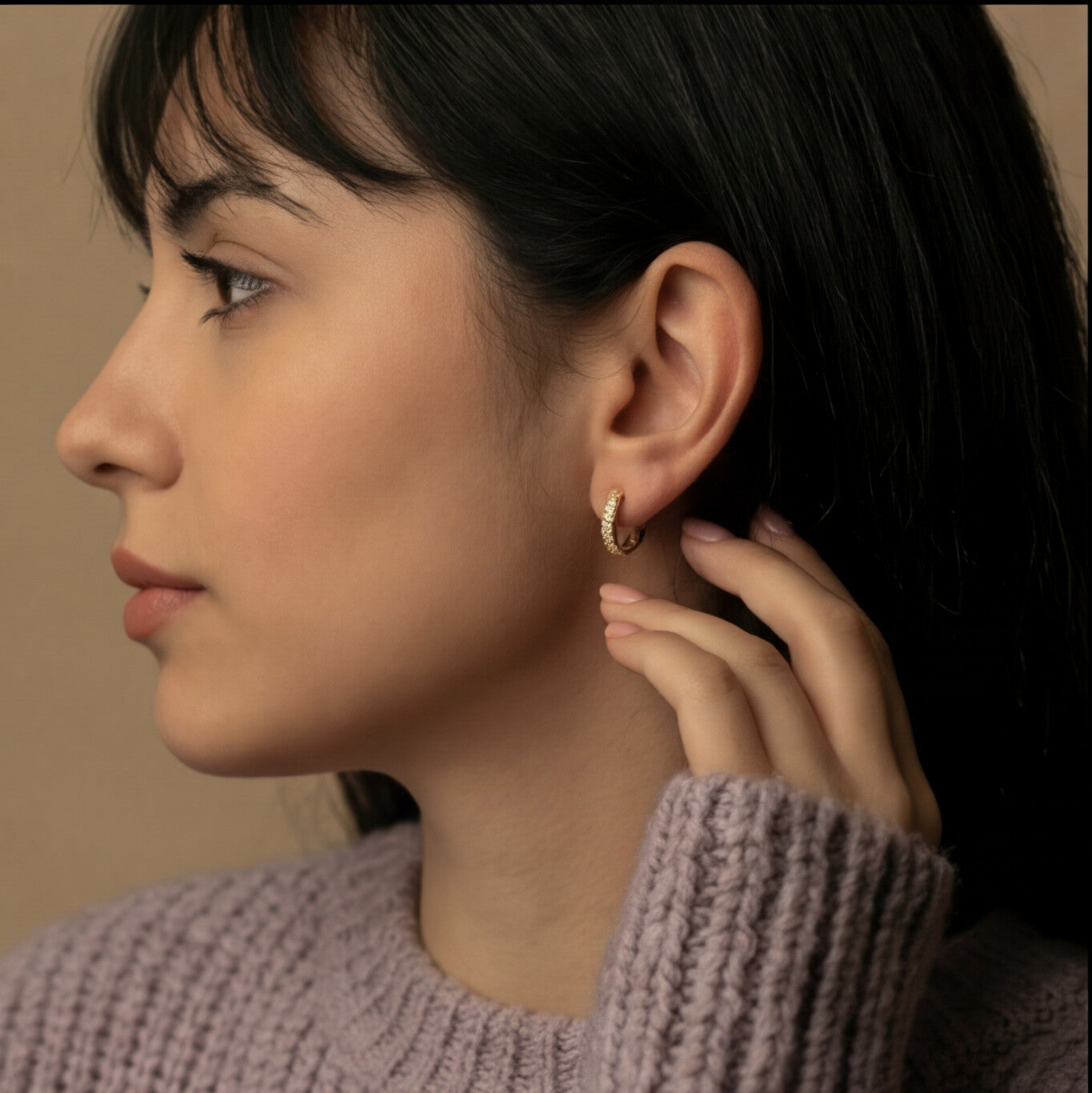 Kit 3 Brincos Dourados Argolas cravejadas com microzircônias