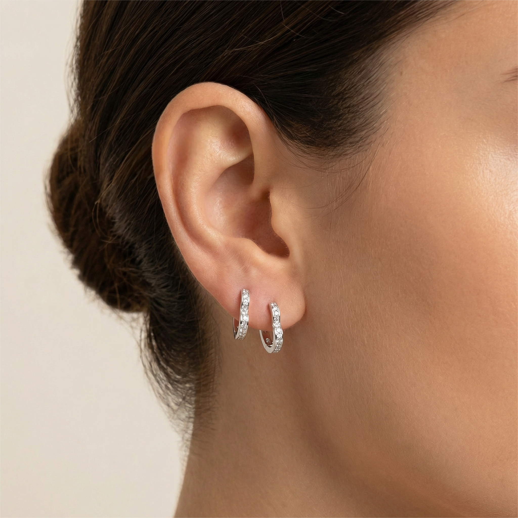 Kit 3 Brincos Prata com Argolas de coração com strass