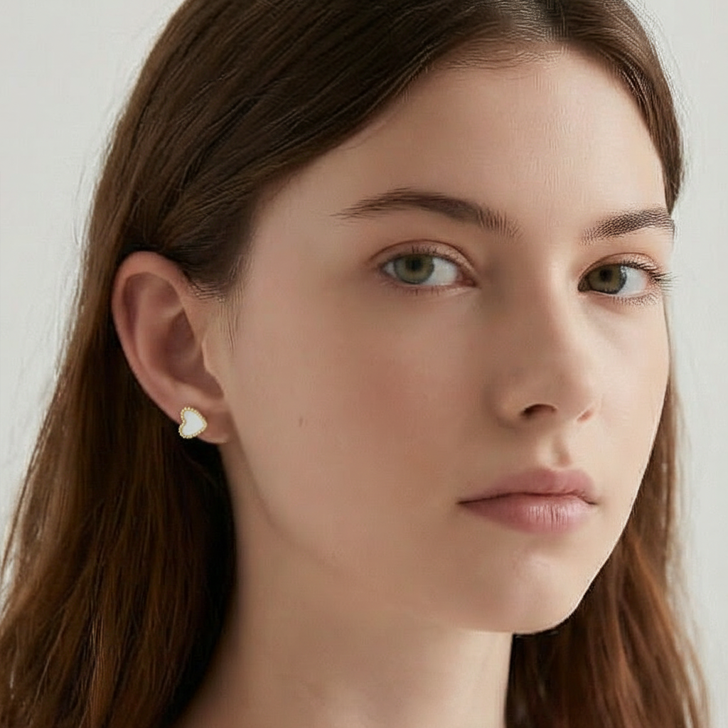 Kit 3 Brinco Dourado e Branco em aço inoxidável 316L com formatos de flor e coração