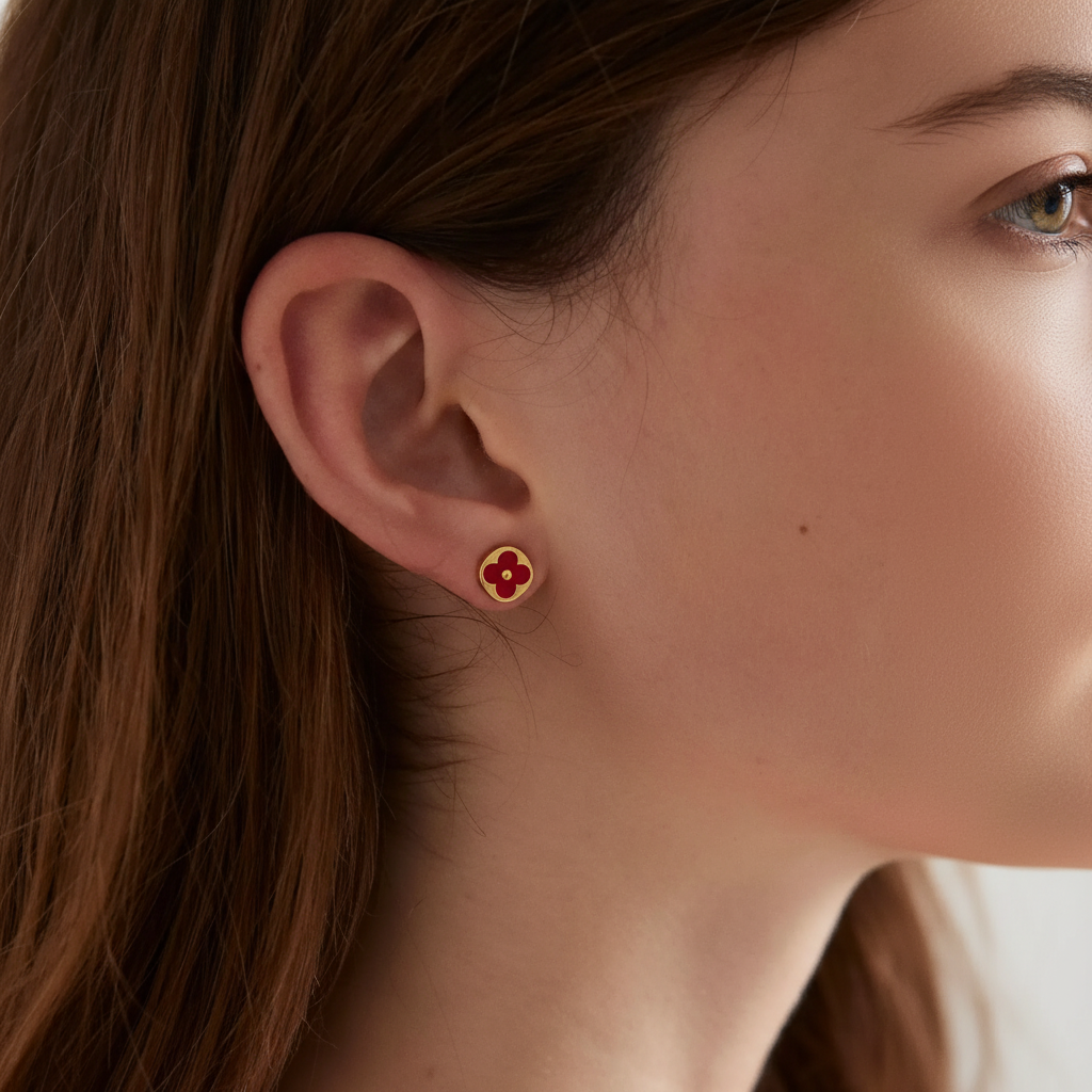 Kit 3 Brinco Dourado e Vermelho em aço inoxidável 316L com formatos de flor e coração