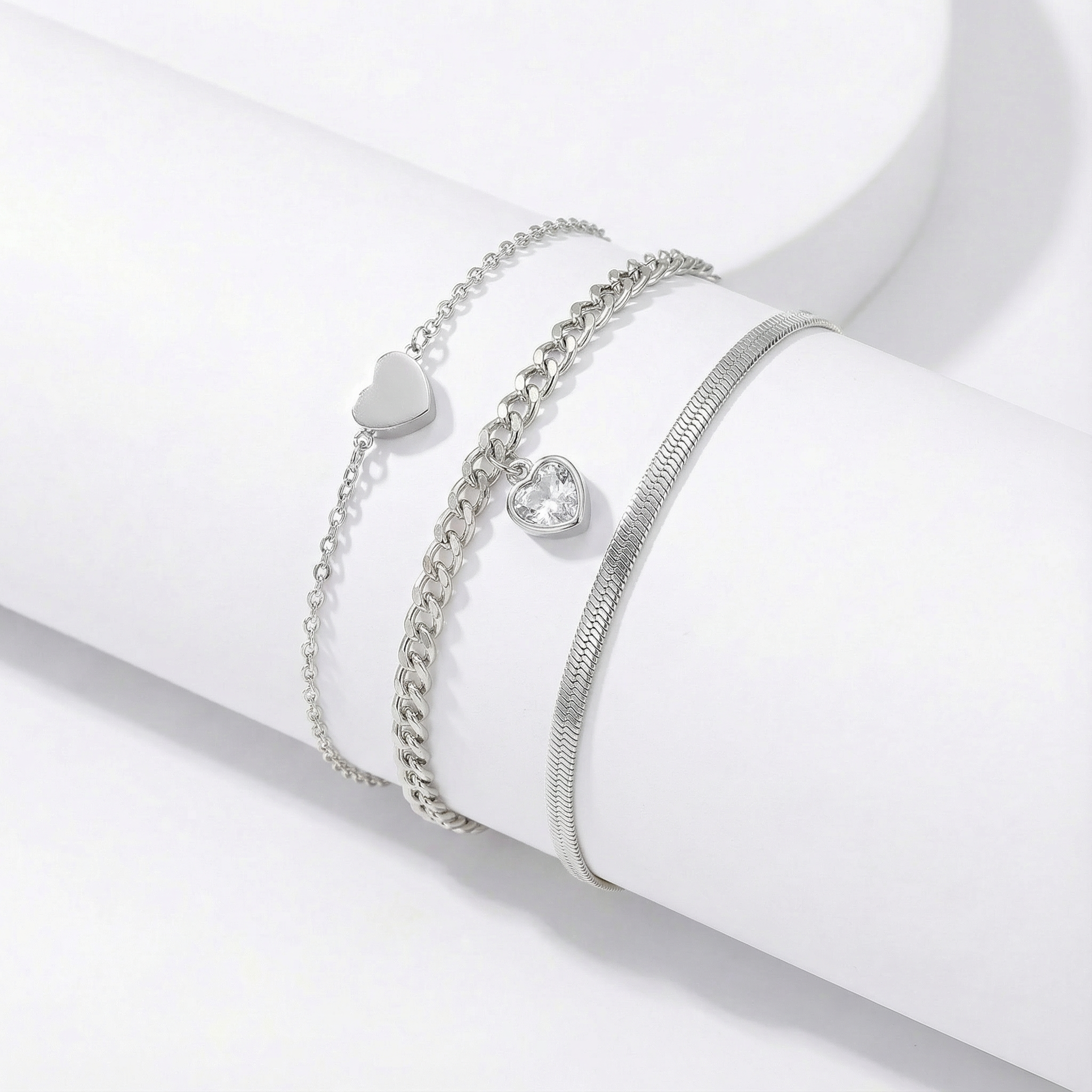 Kit 3 Pulseiras Prata em aço inoxidável com pingentes de coração