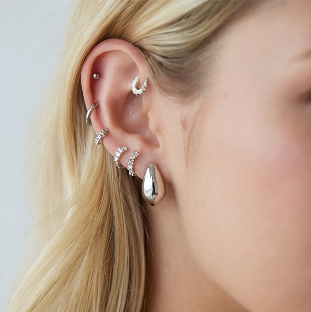 Brinco Prateado Formato orgânico