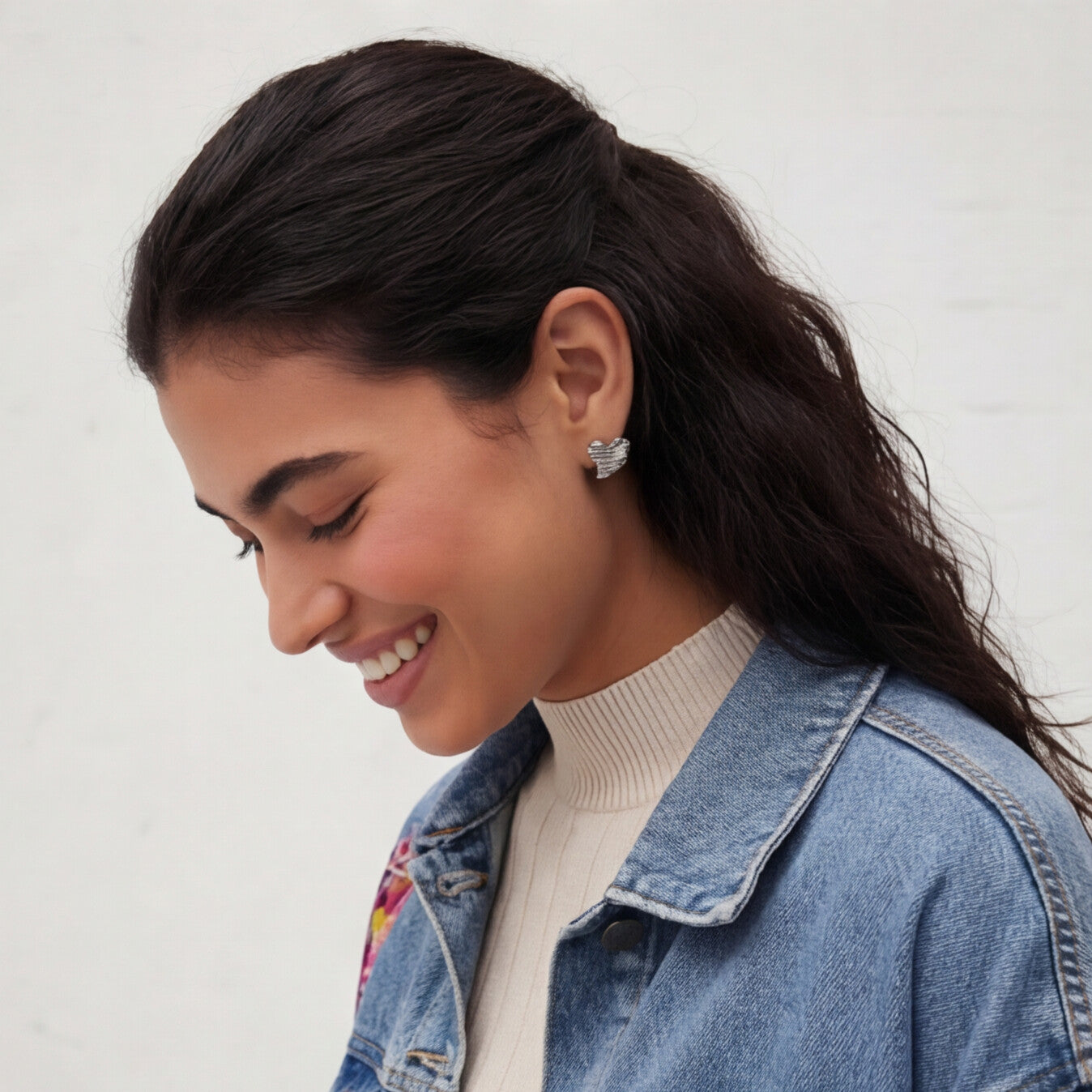 Brinco - Prata - Coração Ondulado em Aço Inoxidável