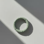 Pulseira Verde de Tubos Elos Curvos em Resina