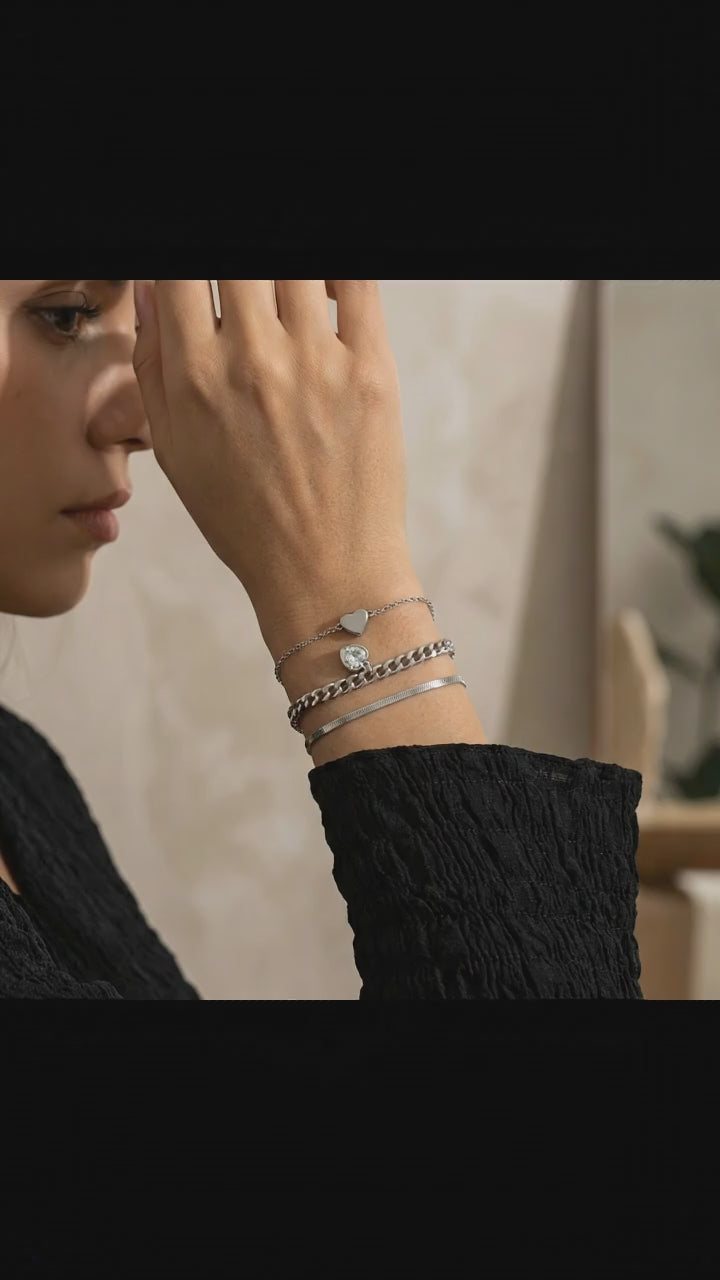 Kit 3 Pulseiras Prata em aço inoxidável com pingentes de coração