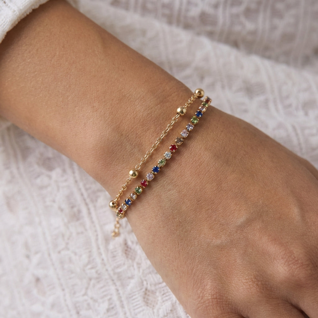 Pulseira Dourada com strass colorido e esferas douradas