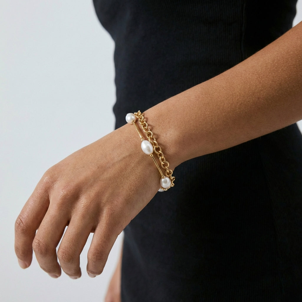 Pulseira Dourada de duas voltas com elos variados e pérolas brancas