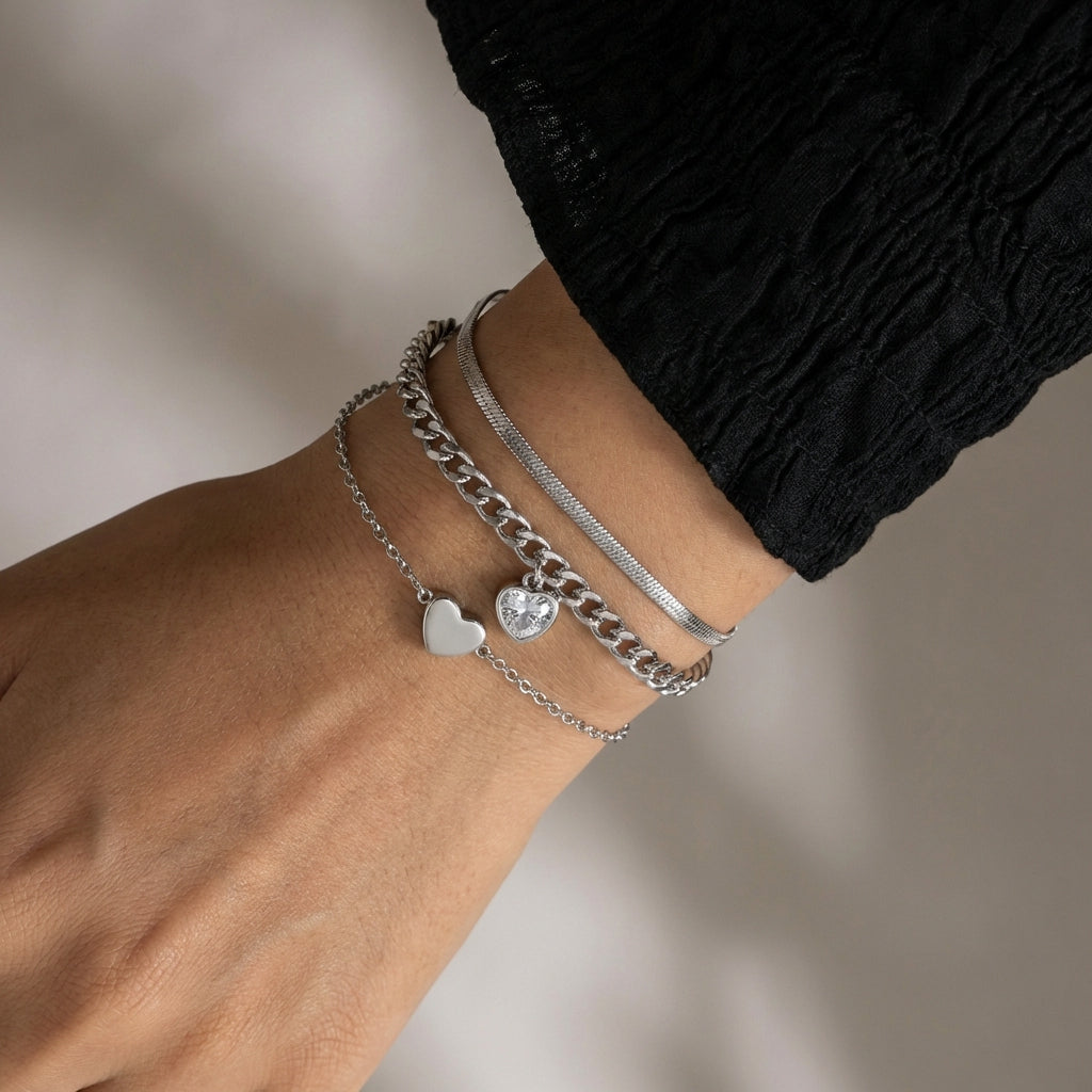Kit 3 Pulseiras Prata em aço inoxidável com pingentes de coração
