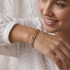 Pulseira Dourada com strass colorido e esferas douradas