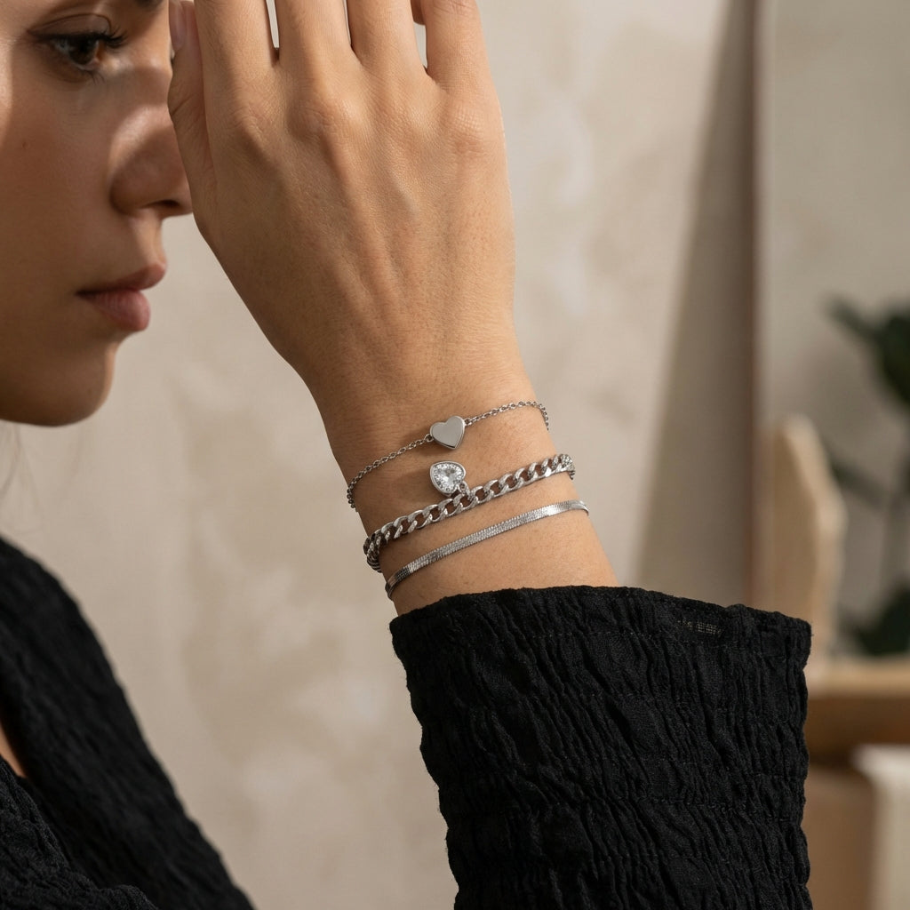 Kit 3 Pulseiras Prata em aço inoxidável com pingentes de coração
